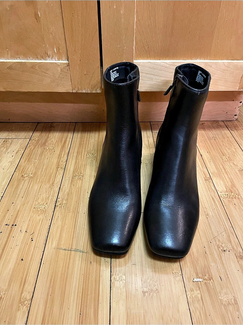 EUC Blondo Lizzy Black Leather Ankle Boots